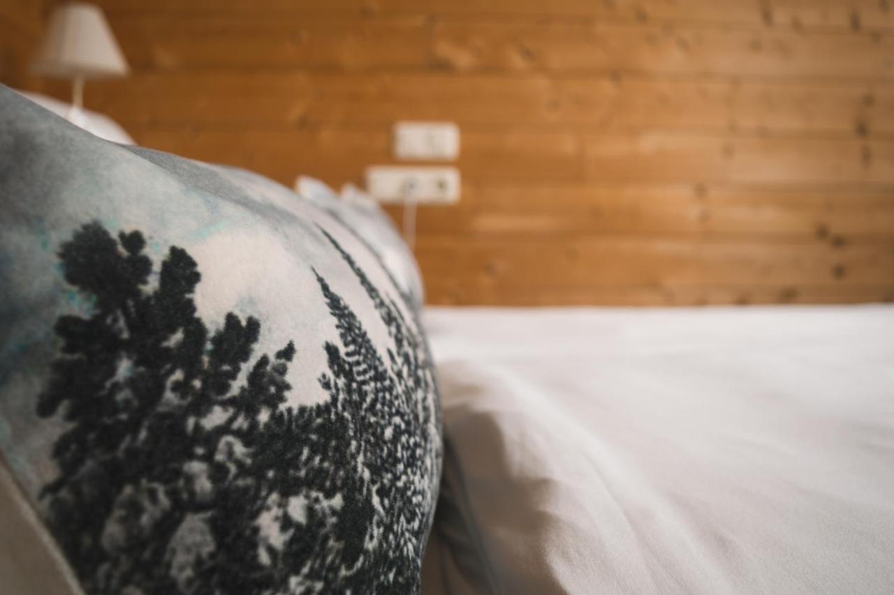 Naturnahes Familienchalet Mit Garten - Wifi - Netflix - Nur 15 Minuten Vom Chiemsee Und 35 Minuten Von Muenchen Entfernt Vogtareuth Bagian luar foto