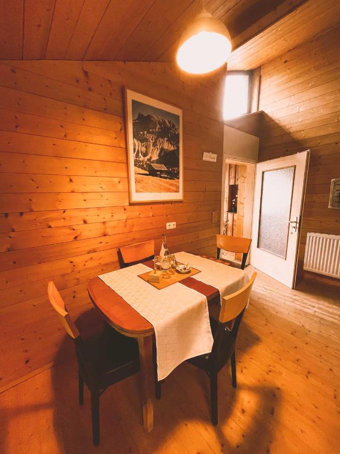 Naturnahes Familienchalet Mit Garten - Wifi - Netflix - Nur 15 Minuten Vom Chiemsee Und 35 Minuten Von Muenchen Entfernt Vogtareuth Bagian luar foto